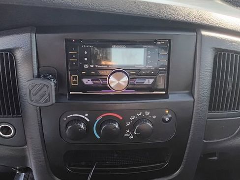 Used 2004 Dodge Ram 2500 Truck ST image 12