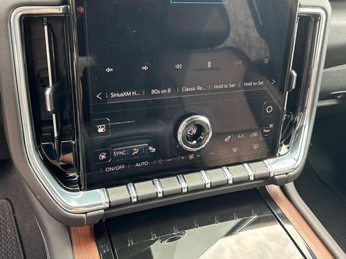 Certified 2025 GMC Yukon Denali image 35