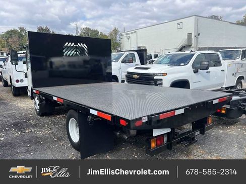 New 2025 Chevrolet Low Cab Forward image 3