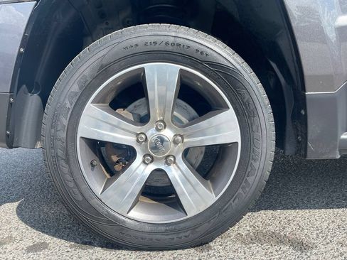 Used 2016 Jeep Patriot High Altitude AWD/4WD image 10
