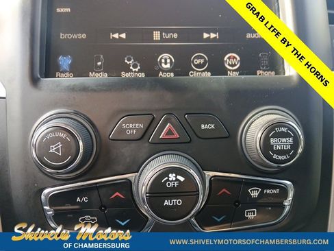 Used 2020 RAM 1500 Classic SLT image 21