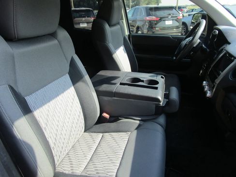 Used 2017 Toyota Tundra SR RWD image 16