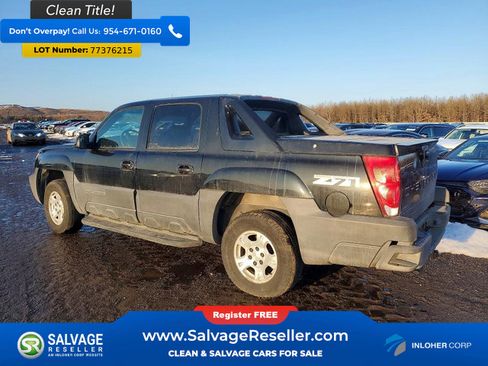 Used 2003 Chevrolet Avalanche 4x4 w/ Suspension Package, Off-Road image 3