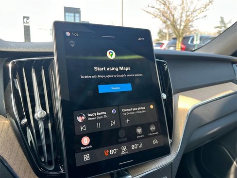 New 2026 Volvo XC60 B5 Plus w/ Protection Package Premier image 16