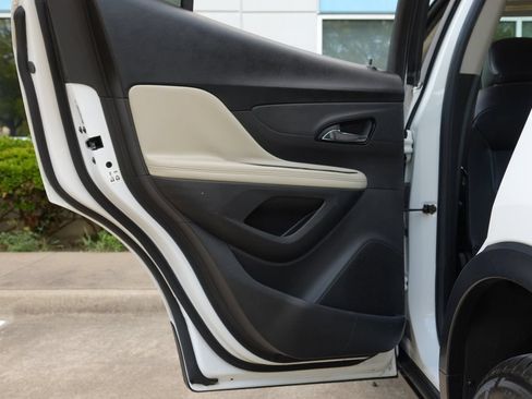 Used 2019 Buick Encore Preferred FWD image 37