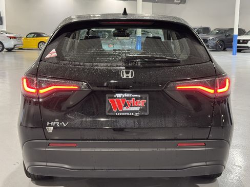 Used 2024 Honda HR-V LX image 19