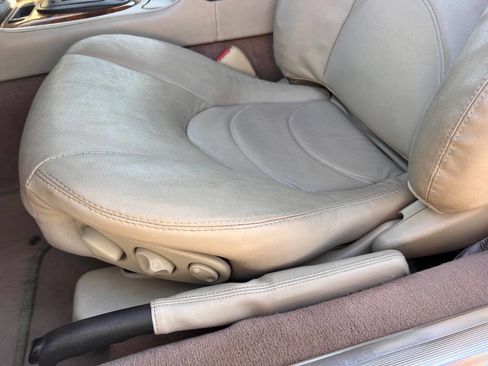 Used 2001 Jaguar XK8 Convertible image 16