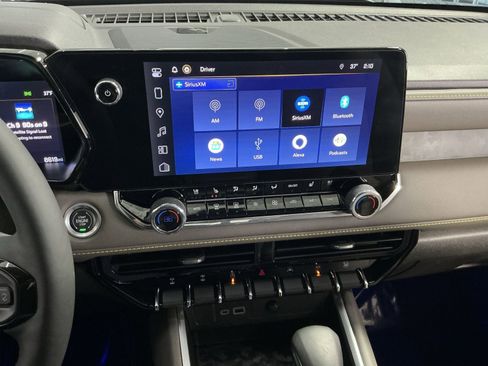 Used 2023 Chevrolet Colorado ZR2 w/ Desert Boss Special Edition image 26