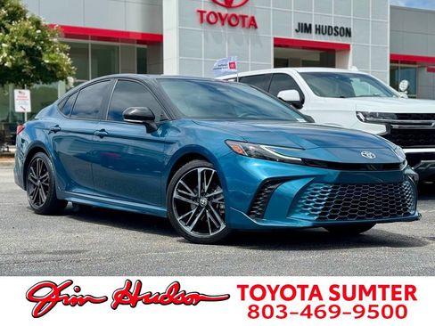 Used 2025 Toyota Camry XSE FWD image 1