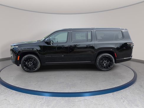 New 2026 Jeep Grand Wagoneer L Limited AWD/4WD image 8