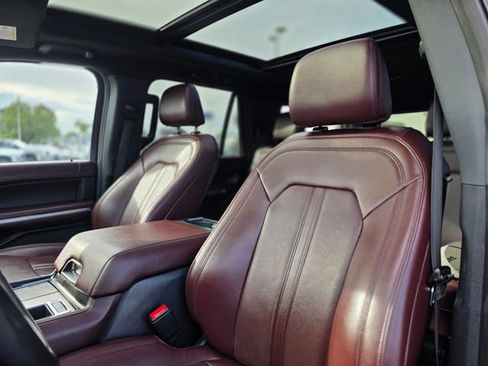 Used 2023 Ford Expedition Max Limited image 20