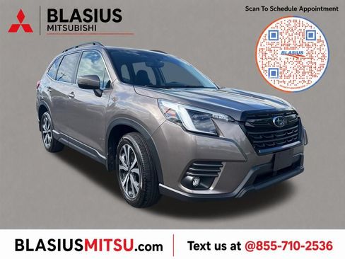 Used 2024 Subaru Forester Limited AWD/4WD image 1