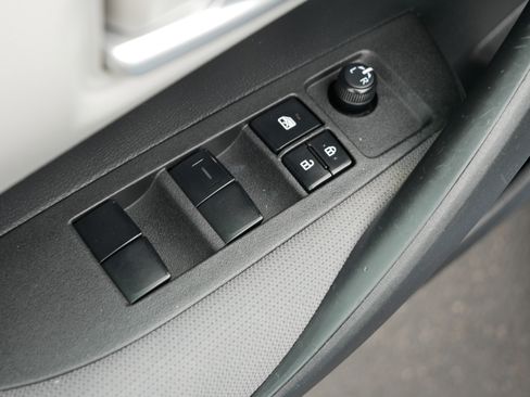 Used 2021 Toyota Corolla LE image 22