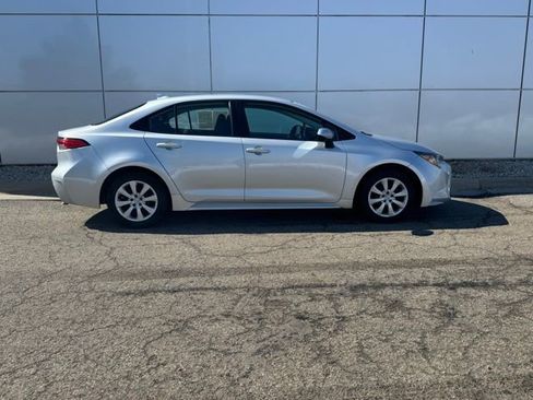 Certified 2023 Toyota Corolla LE image 33