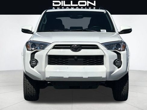 Used 2023 Toyota 4Runner SR5 Premium w/ Moonroof Package AWD/4WD image 9