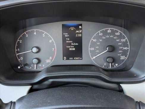 Used 2023 Toyota Corolla LE image 9