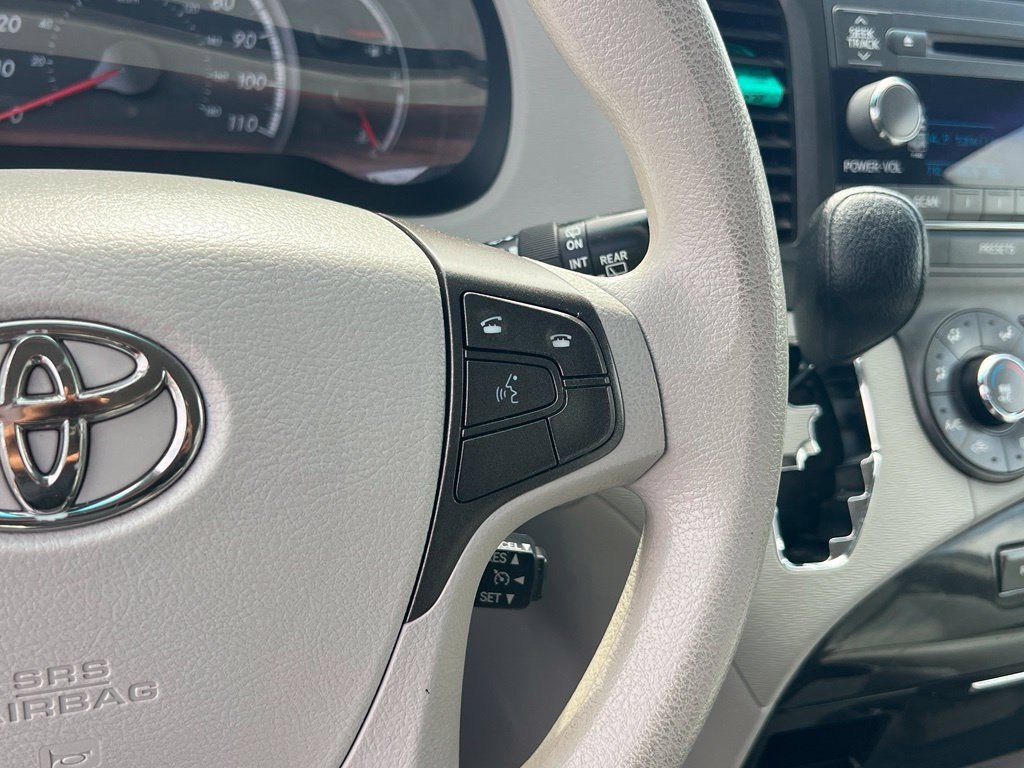 Used 2012 Toyota Sienna LE FWD image 20