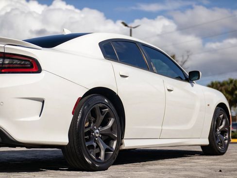 Used 2019 Dodge Charger GT RWD image 16