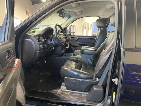 Used 2010 Chevrolet Silverado 2500 LTZ w/ LTZ Plus Package AWD/4WD image 12
