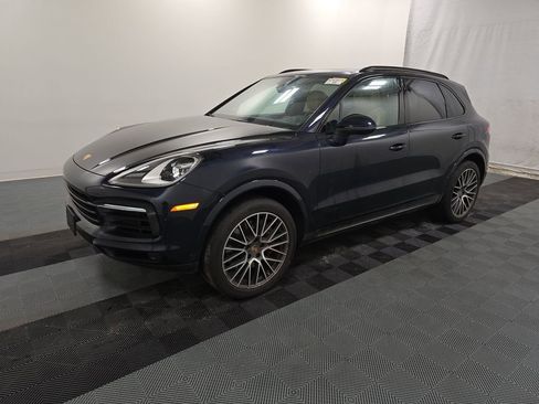 Used 2022 Porsche Cayenne image 1