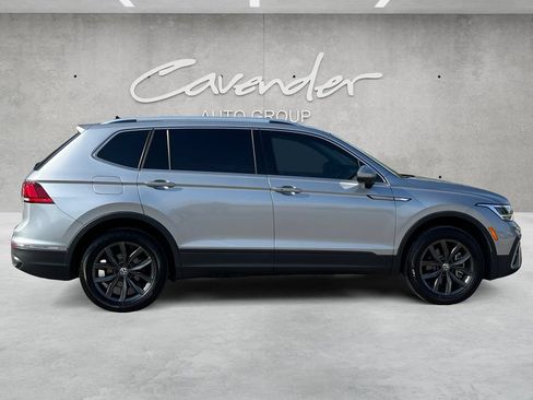 Used 2023 Volkswagen Tiguan SE FWD image 17