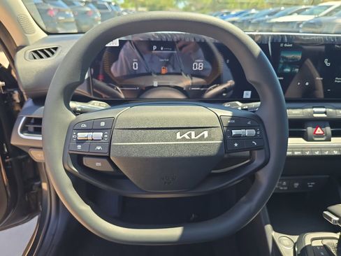 New 2026 Kia K4 FWD image 29