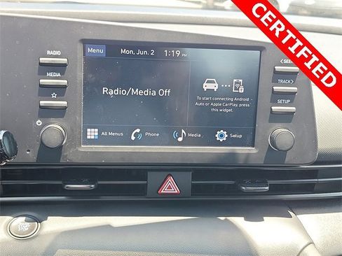 Used 2025 Hyundai Elantra Sport image 8