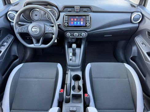 Used 2025 Nissan Versa S w/ Trunk Package FWD image 2