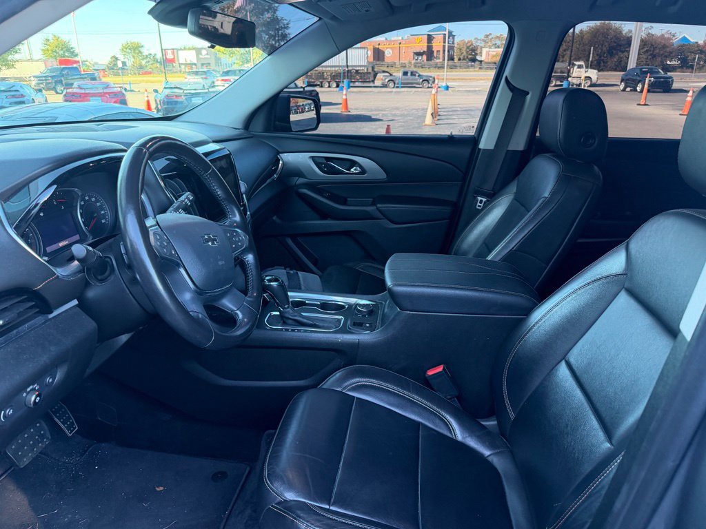 Used 2020 Chevrolet Traverse RS w/ LPO, Floor Liner Package AWD/4WD image 5