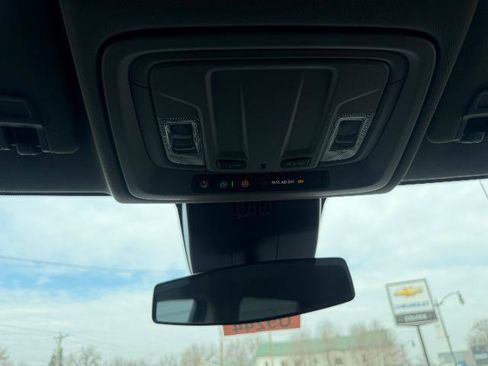 Used 2023 Chevrolet Silverado 1500 LT w/ Z71 Off-Road Package image 37