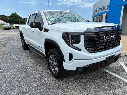 Used 2024 GMC Sierra 1500 AT4 w/ AT4 Premium Package AWD/4WD image 2