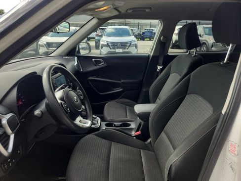 Used 2020 Kia Soul S FWD image 15