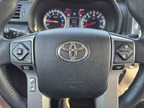 Certified 2019 Toyota 4Runner SR5 AWD/4WD image 23