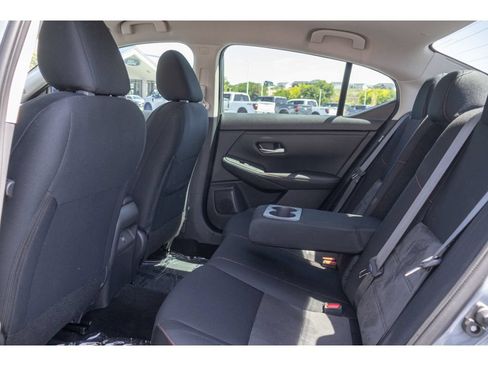Used 2024 Nissan Sentra SR FWD image 13