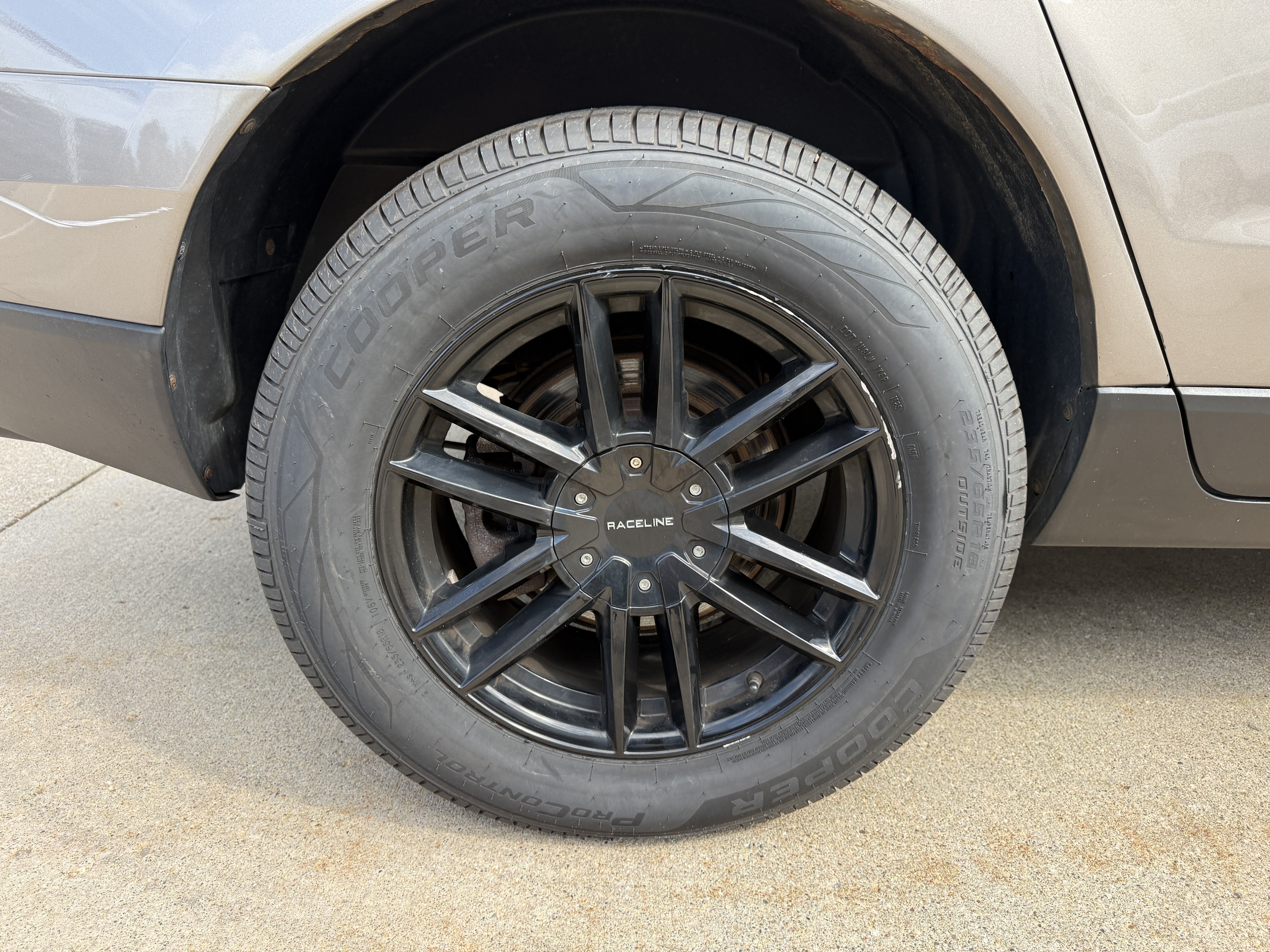 Used 2011 Cadillac SRX Luxury FWD image 26