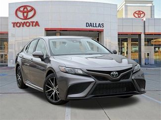 Used 2024 Toyota Camry SE video 1