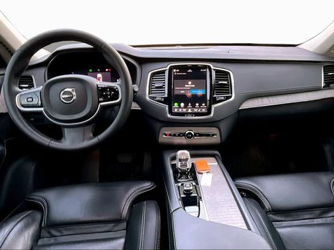 Used 2023 Volvo XC90 B6 Ultimate w/ Protection Package AWD/4WD image 13