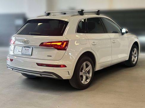 Used 2023 Audi Q5 2.0T Premium w/ Convenience Package AWD/4WD image 4
