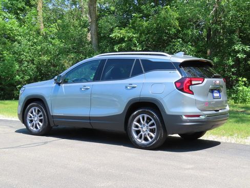 Used 2024 GMC Terrain SLT w/ Infotainment Package II AWD/4WD image 28
