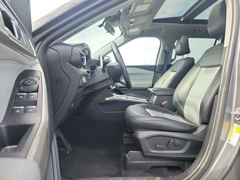 Used 2022 Ford Explorer XLT w/ Equipment Group 202A image 10
