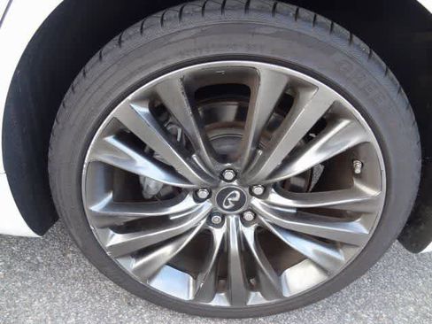 Used 2018 INFINITI Q70 L 3.7 image 38