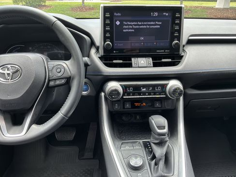 Used 2022 Toyota RAV4 XSE AWD/4WD image 30