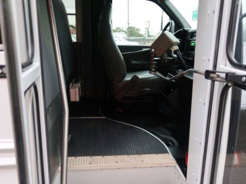 Used 2007 Chevrolet Express 3500 w/ School Bus Package image 9