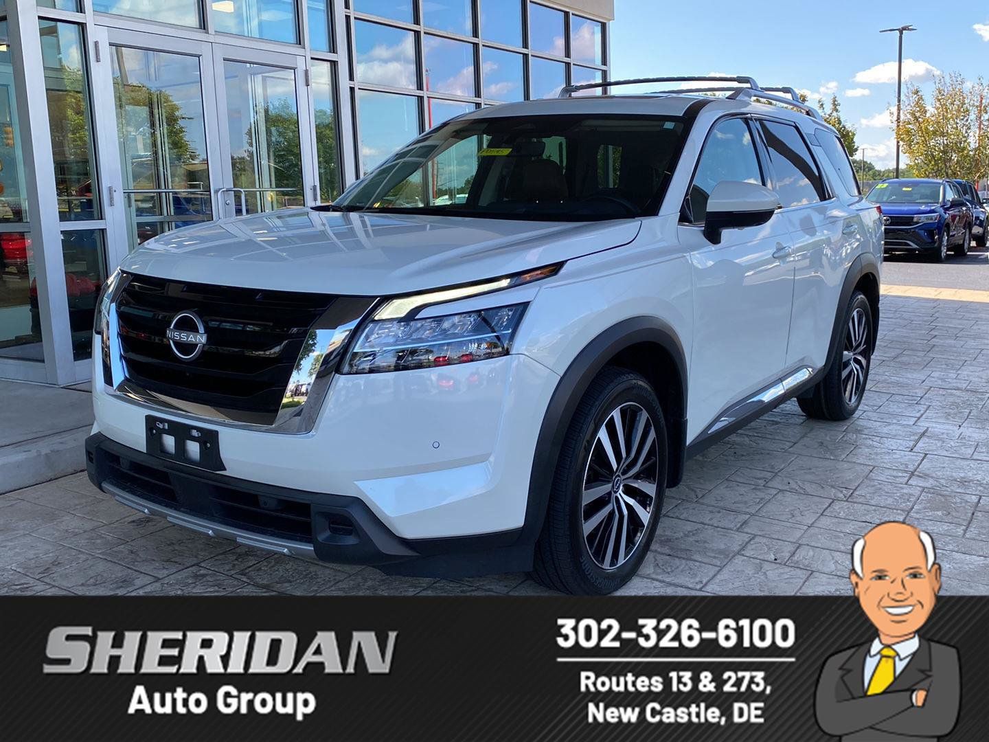 Certified 2024 Nissan Pathfinder Platinum w/ Cargo Package AWD/4WD image 1