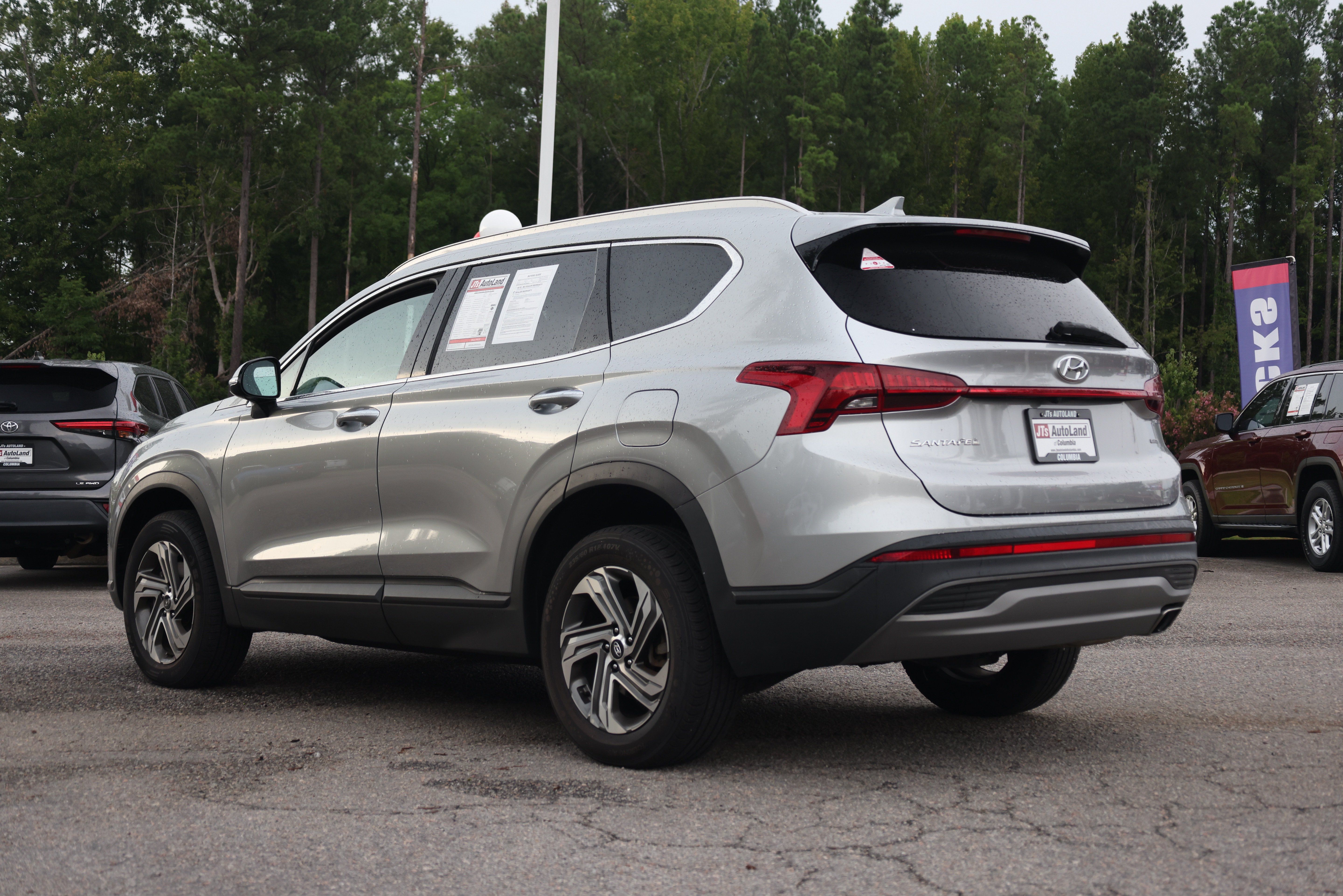 Used 2023 Hyundai Santa Fe SEL AWD/4WD image 3