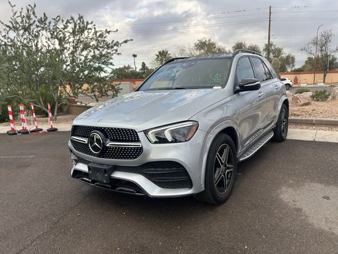 Used 2023 Mercedes-Benz GLE 450 4MATIC w/ AMG Line Exterior image 7