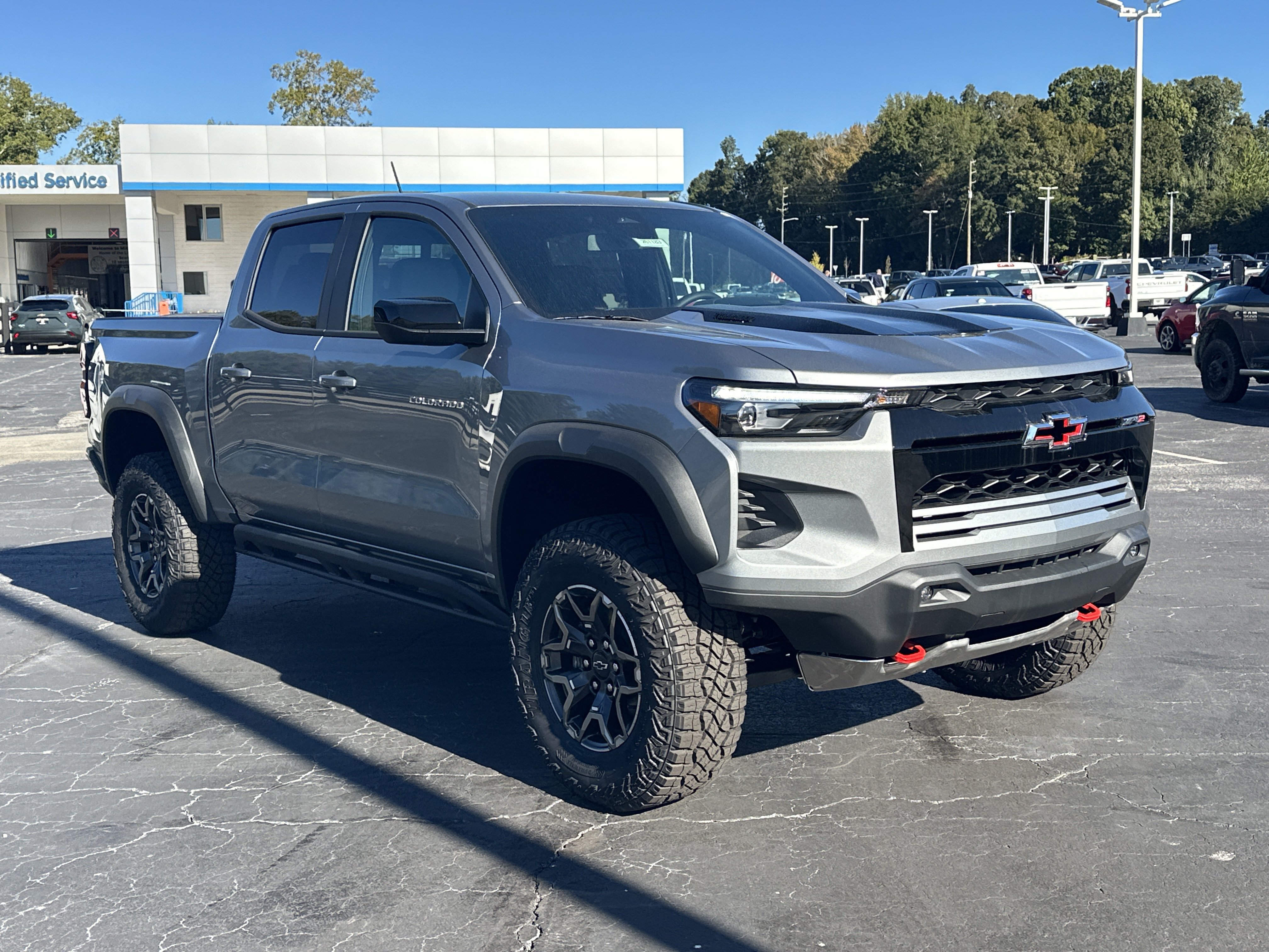 New 2026 Chevrolet Colorado ZR2 AWD/4WD image 2