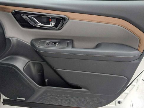 New 2026 Subaru Forester Sport image 25