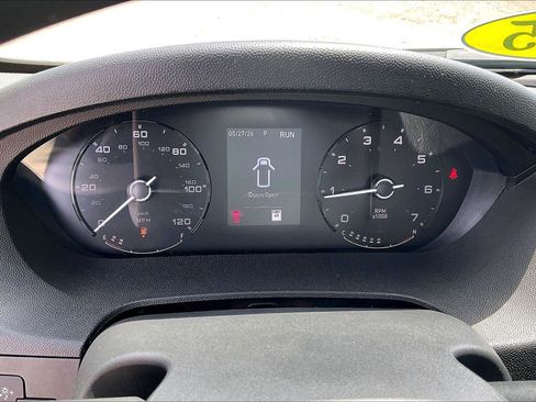 Used 2025 RAM ProMaster 2500 w/ Convenience Group FWD image 12