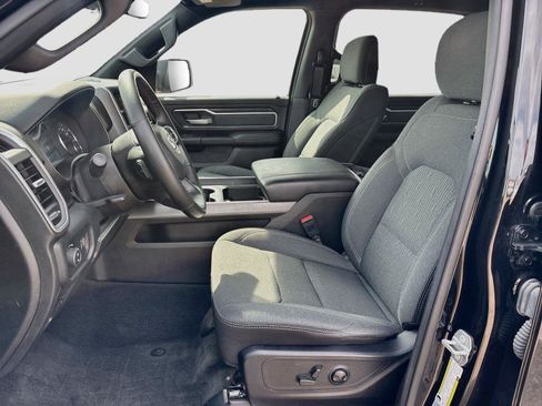 Used 2022 RAM 1500 Big Horn AWD/4WD image 5